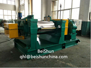 Two Roller Rubber Refining Machine Is Used To Process Rubber Powder Into Recycled Rubber