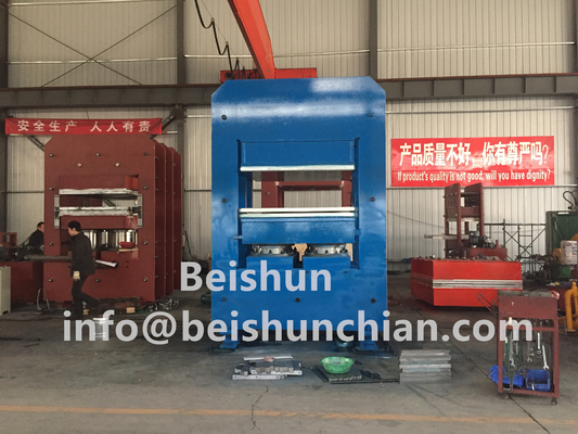 PLC Control Automatic Customizable Rubber Vulcanizing Press Machine For Vulcanizing Rubber Products