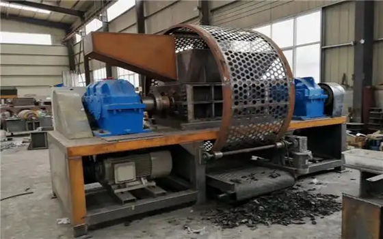 35kw*2 Motor Waste Tire Shredder with Water Cooling for Input Tire Size Less Than 1200mm